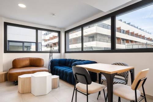Nortalia Executive Suite Parking & Design - North Madrid Alquiler Temporal in San Sebastian de los Reyes