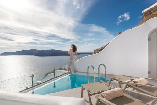 Suite Elite con Piscina all'Aperto Privata Riscaldata e Vista Mare e Caldera