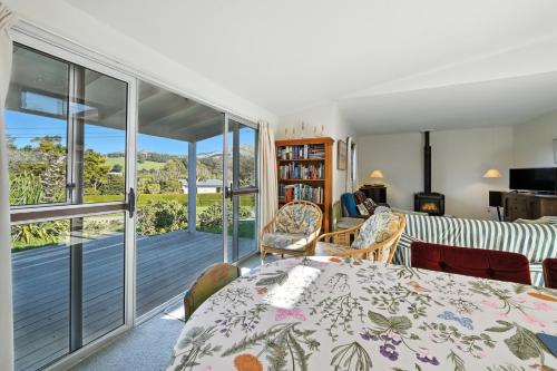 Viesnīcas āriene, Maison Pierre Rouge - Duvauchelle Holiday Home in Duvauchelle