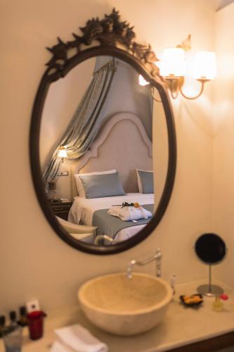 Premium Double Room image 2