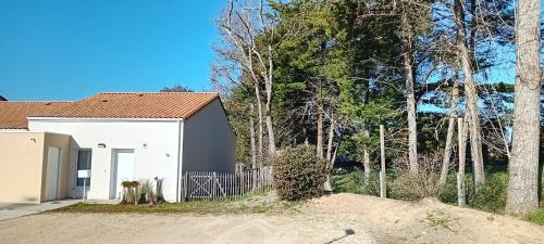 Maison Sous Les Chênes