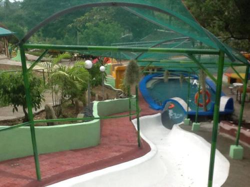 BuenaMaria Mountain Resort in 발라테로