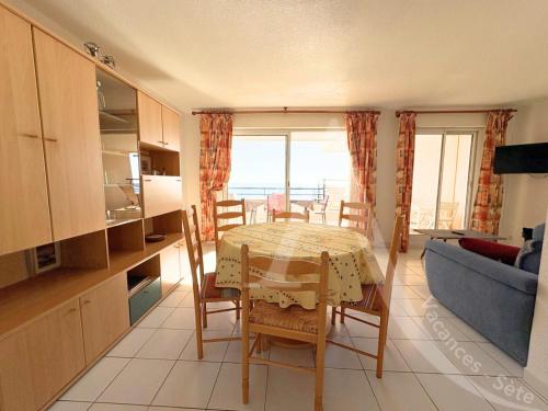 appartement 1 chambre avec terrasse vue mer dans residence avec piscine