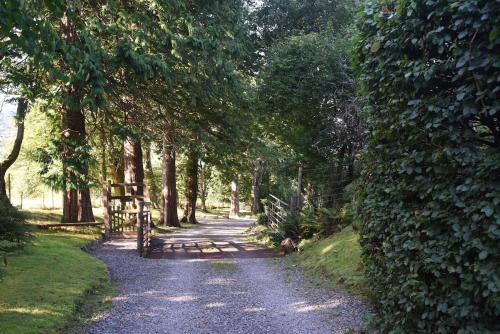 A Little Find - Secluded Stylish Coastal Hideaway near Isle of Skye in Ardaneaskan