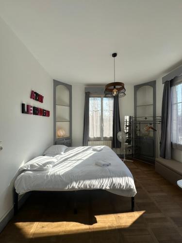 Studio avec vue sur le Château (Studio avec vue sur le Chateau) in 阿宰勒里多