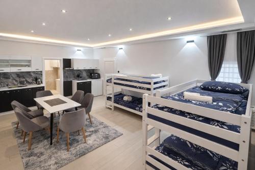 virtuve, One-bedroom family apartment in Bosanska Krupa