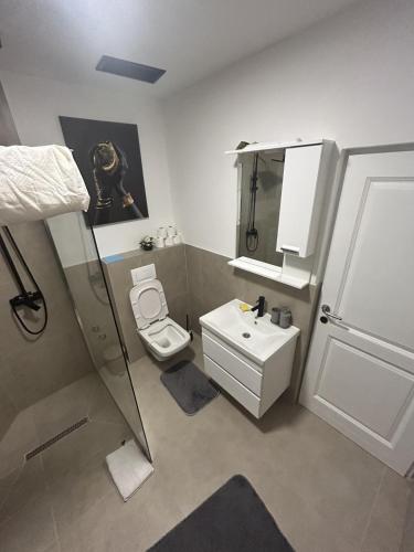 Vannas istaba, One-bedroom family apartment in Bosanska Krupa