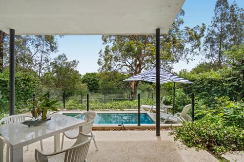 Gold Coast Golf Course Villa in Benowa