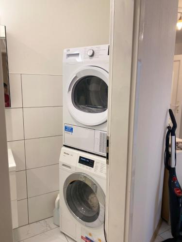 Ferienwohnung direkt am Rhein in Nierstein in 尼爾斯泰因
