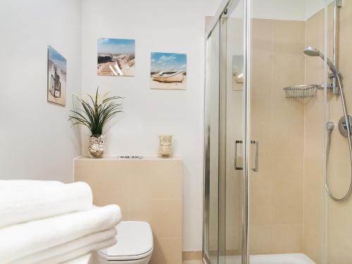 Apartment image 2