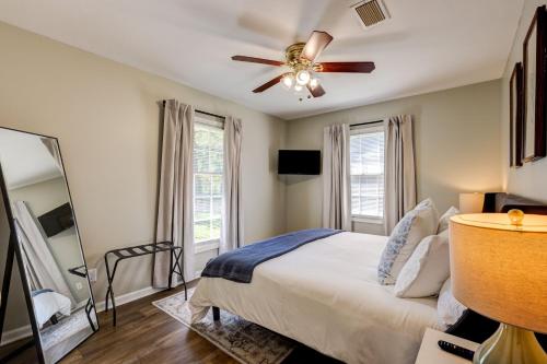 外部景觀, Spacious Updated Ranch W Fireplace And Firepit in 托馬斯維爾