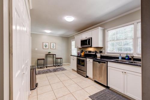 外部景觀, Spacious Updated Ranch W Fireplace And Firepit in 托馬斯維爾