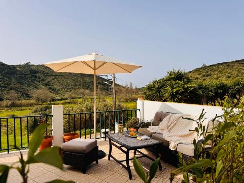 Casa Nabia - Coastal Sanctuary chambre d'hôte Paço das Ilhas