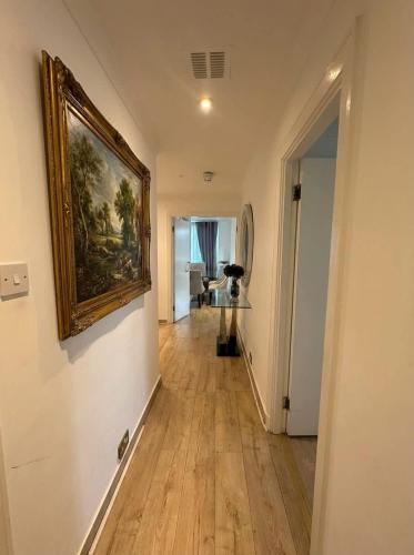 Luxury 3BR Knightsbridge Apartment Steps from Harr - image 8