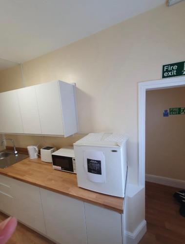 Mersey view Hotel & Pub in Liverpool