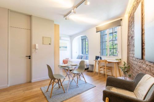 HOM l Wifi AirAcond Bohemio Museos Vida Lastarria