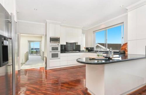 HarbourView Retreat Vaucluse w Pool and BBQ in Watsons Bay