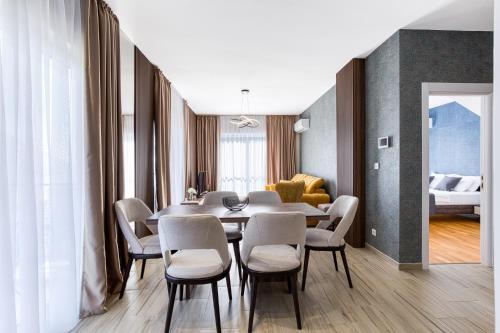 Sunny side Wellness Resort & Spa - Cascade in Becici