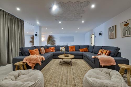 VILLA LUJO - By Almarina Villas - image 2