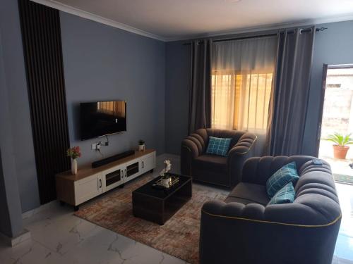 KNE Apartments in Chelston
