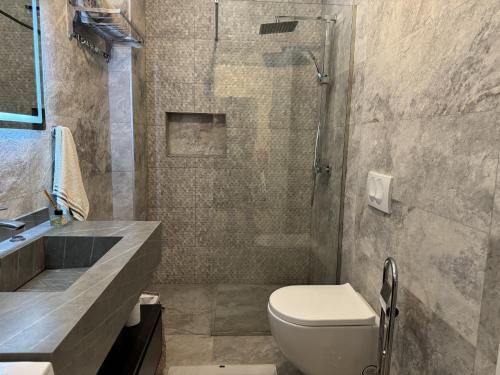 Lunara Apartment - image 4