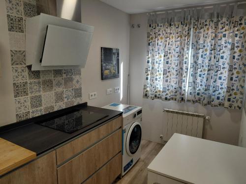 CHALET AMPLIO y LUMINOSO CON PATIO in 阿蘇克卡德埃納雷斯