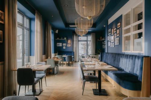 Restorāns, Kustenperle Strandhotel & Spa in Busuma