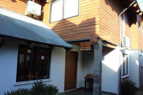 Hotel El Coihue in بوكون