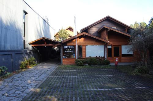 Hotel El Coihue in بوكون