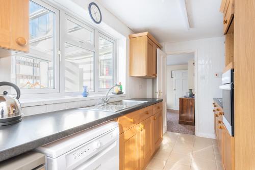 Facilities, Clovelly Cottage in Crantock