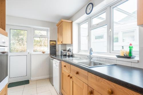 Facilities, Clovelly Cottage in Crantock