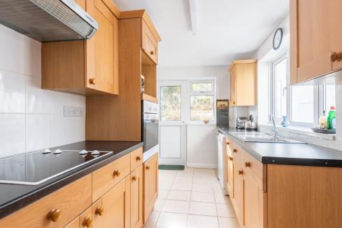 Facilities, Clovelly Cottage in Crantock