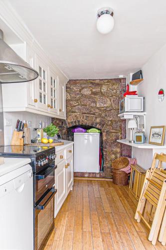 設施, Eventide Kingsand sea views from every window in 卡桑德