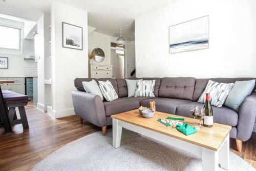 設施, The Courtyard Kingsand small walk to the beach in 卡桑德