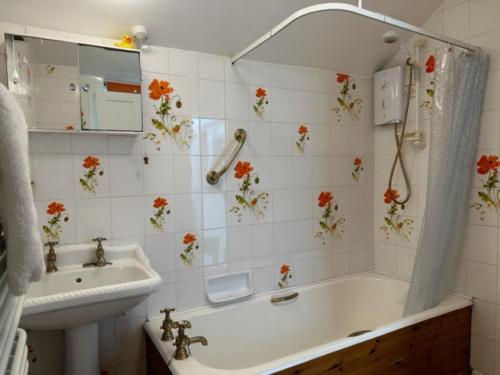 Crumpet Cottage - image 5