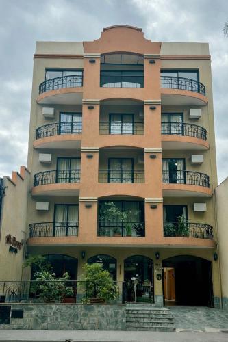 Altoparque Hotel Salta, Salta