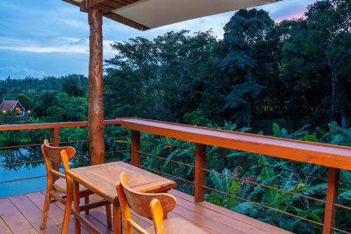 Greenhouse Retreat in แสน มโนรม