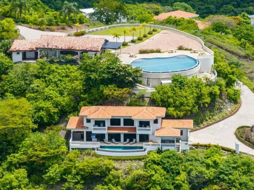 Vista Azul Oceanview Villa w Pool Lomas del Mar – khách sạn tại Ocotal
