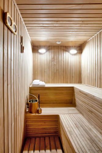 ซาวน่า, โรงแรมเธียโตรบูติก (Teatro Boutique Hotel) in นิซามิ