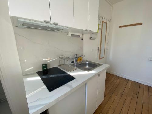 322 Suite Kléber - Cosy Apartment Paris Center - image 10