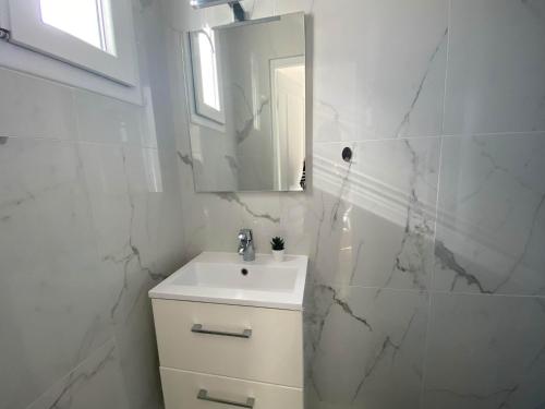 322 Suite Kléber - Cosy Apartment Paris Center - image 11