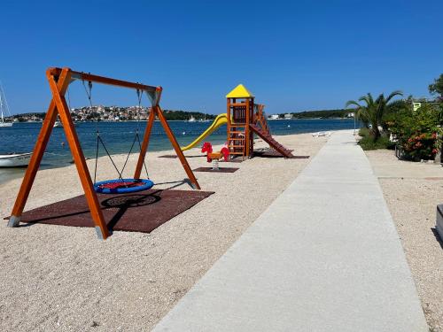 House Mirna - Rogoznica
