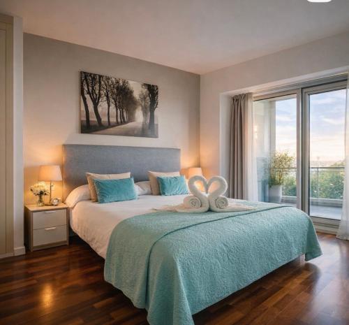 2 bedrooms, 4 beds