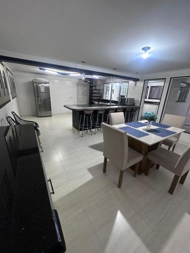 Paraiso Particular Piscina e Ar Condicionado in 亞美利卡納