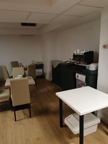 斯萊克特酒店 (Hotel Select) in 蒙泰基奧艾米利亞