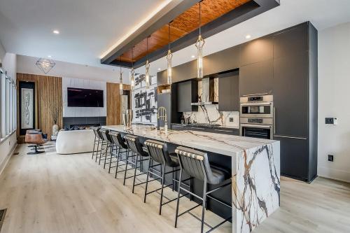 Serenity Estates 5BR Modern Retreat in South Fulton