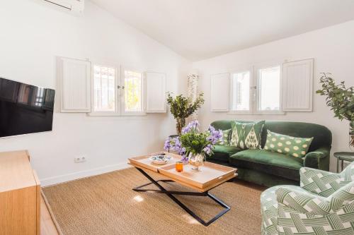 Charming Apartment with Terrace in Salamanca - image 9