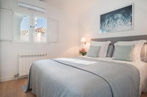 Charming Apartment with Terrace in Salamanca - main image
