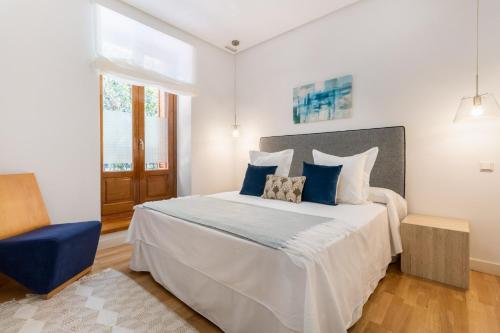 Elegant 3BR Apartment in Central Alcalá - image 10