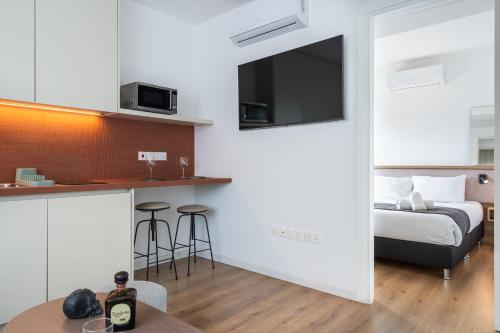 Cozy luxury 1-bedroom in Nicosia’s heart - image 3